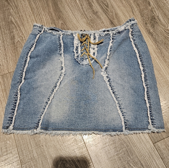 90s Y2K Vintage Wild Secret Womens Juniors rawhide lace up Jean skirt 11 - Picture 1 of 5